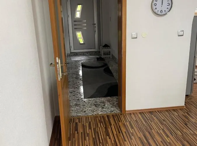 アパート Centar Cuprija ツァジン